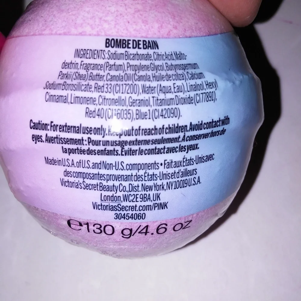 (3)‎ Victoria Secret PINK Bath Bombs